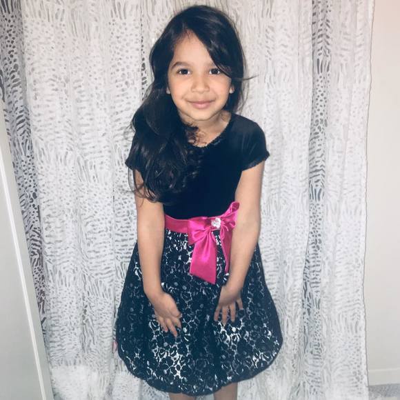 Meet your Posher, Lilypily - Picture 1 of 1